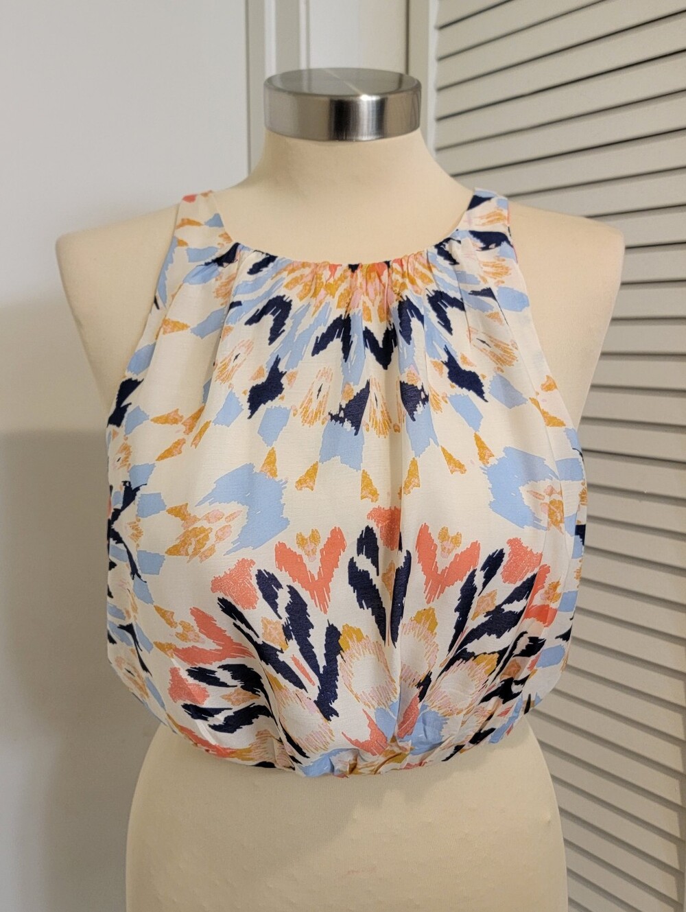 ELAN CROP TOP NWT